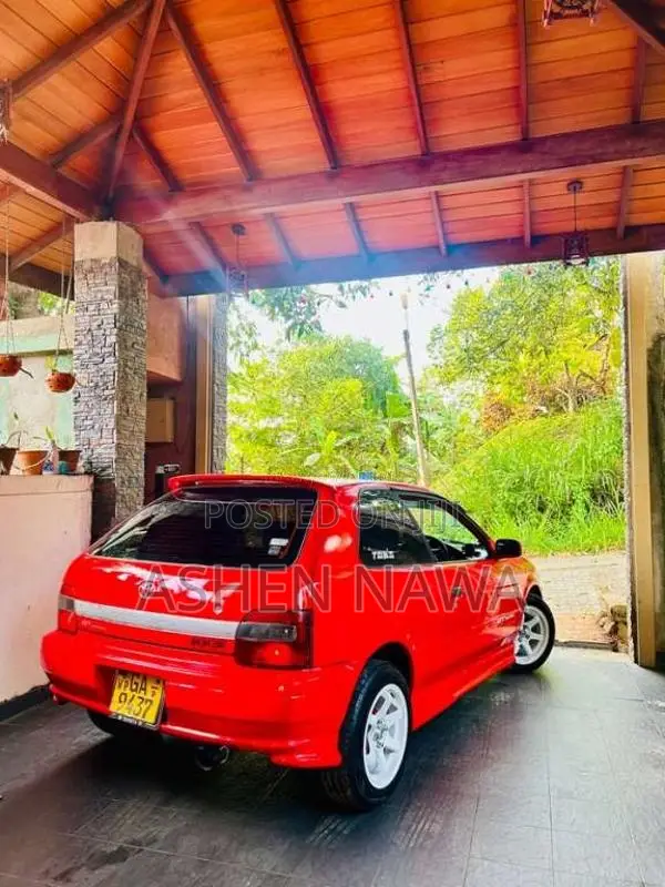 Toyota Corolla 2000 Car (Used)