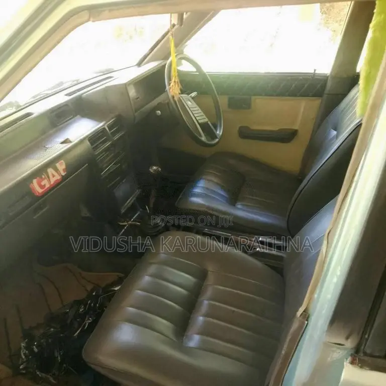Mitsubishi Lancer Box 1986 Car (Used)