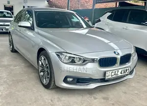 BMW 318i Luxury Line 2016 Car (Used)
