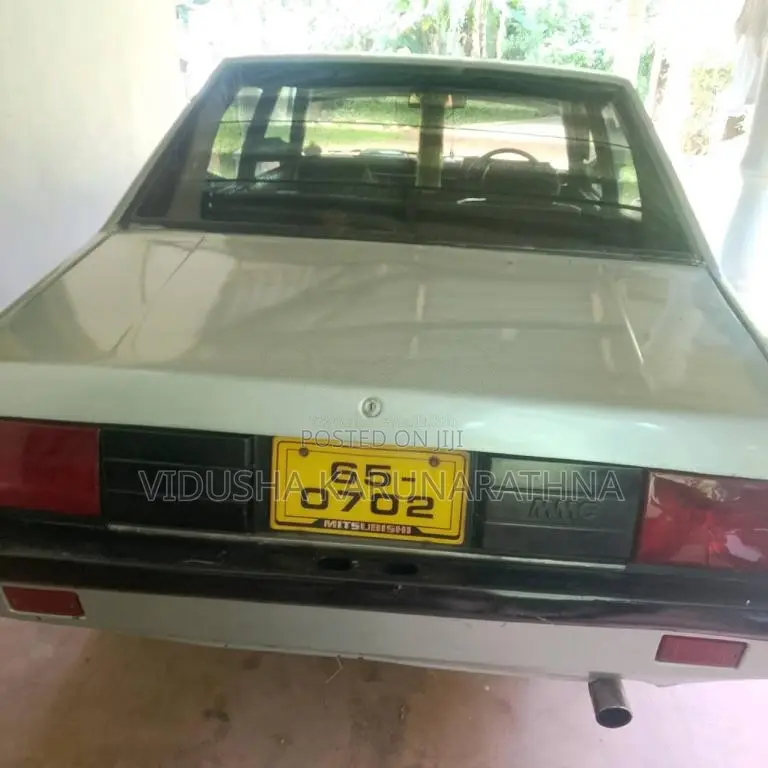 Mitsubishi Lancer Box 1986 Car (Used)