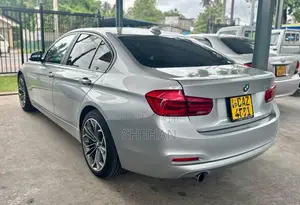 BMW 318i Luxury Line 2016 Car (Used)