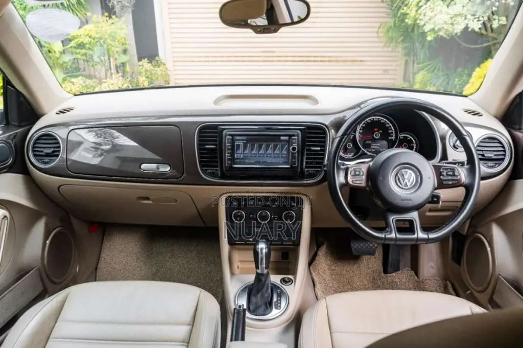 Volkswagen Beetle 2017 Car (Used)