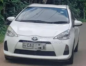 Toyota Aqua 2014 Car (Used)