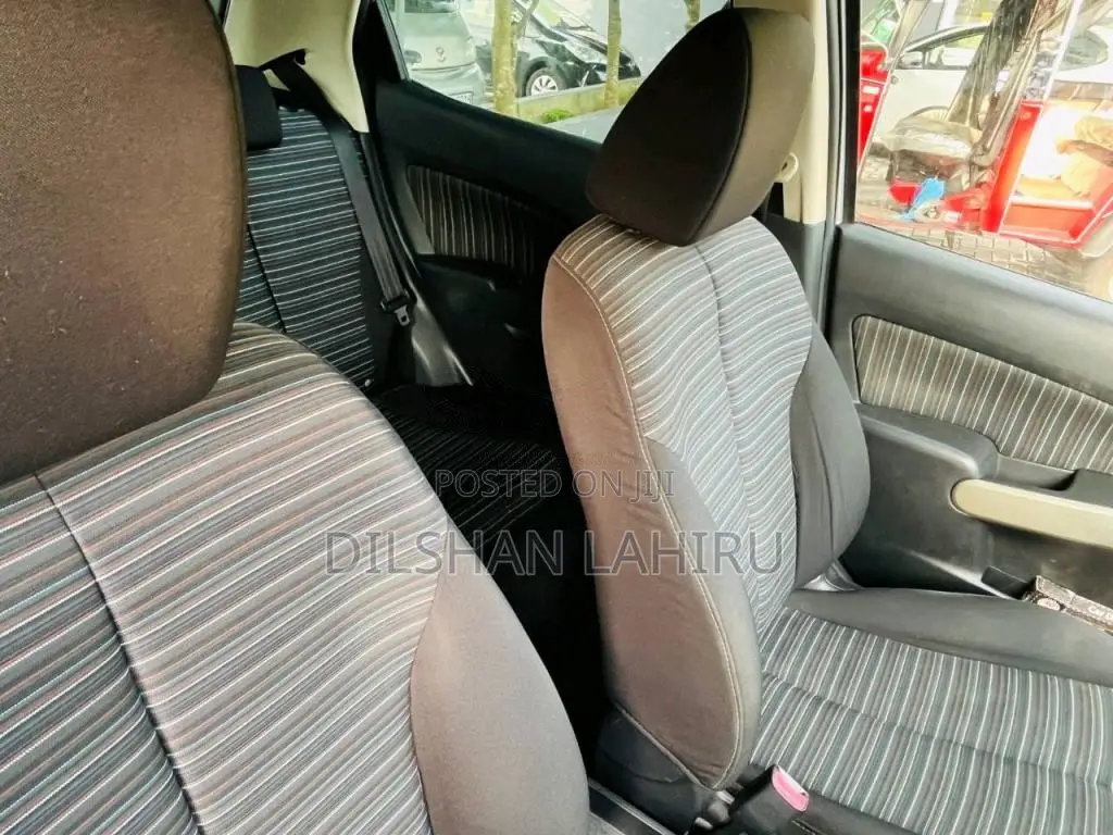 Mazda Demio 2009 Car (Used)