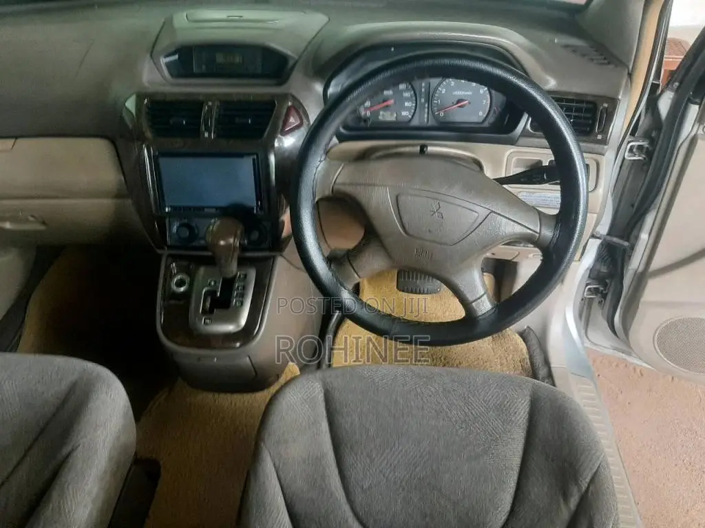 Mitsubishi Mitsubishi 2003 Car (Used)