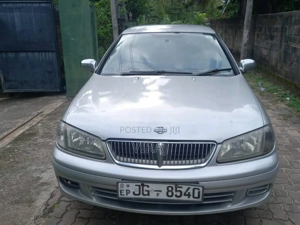 Nissan Sunny 2004 Car (Used)