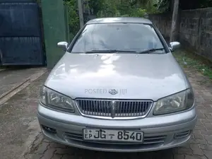 Nissan Sunny 2004 Car (Used)