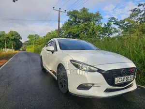 Mazda Axela 2017 Car (Used)