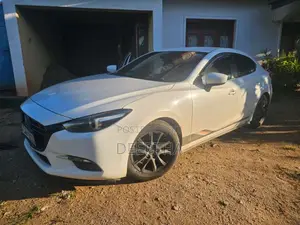 Mazda Axela 2017 Car (Used)