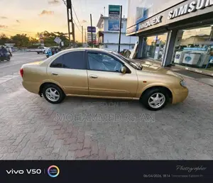 Nissan N17 2005 Car (Used)