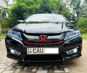 Honda Grace 2017 Car (Used)