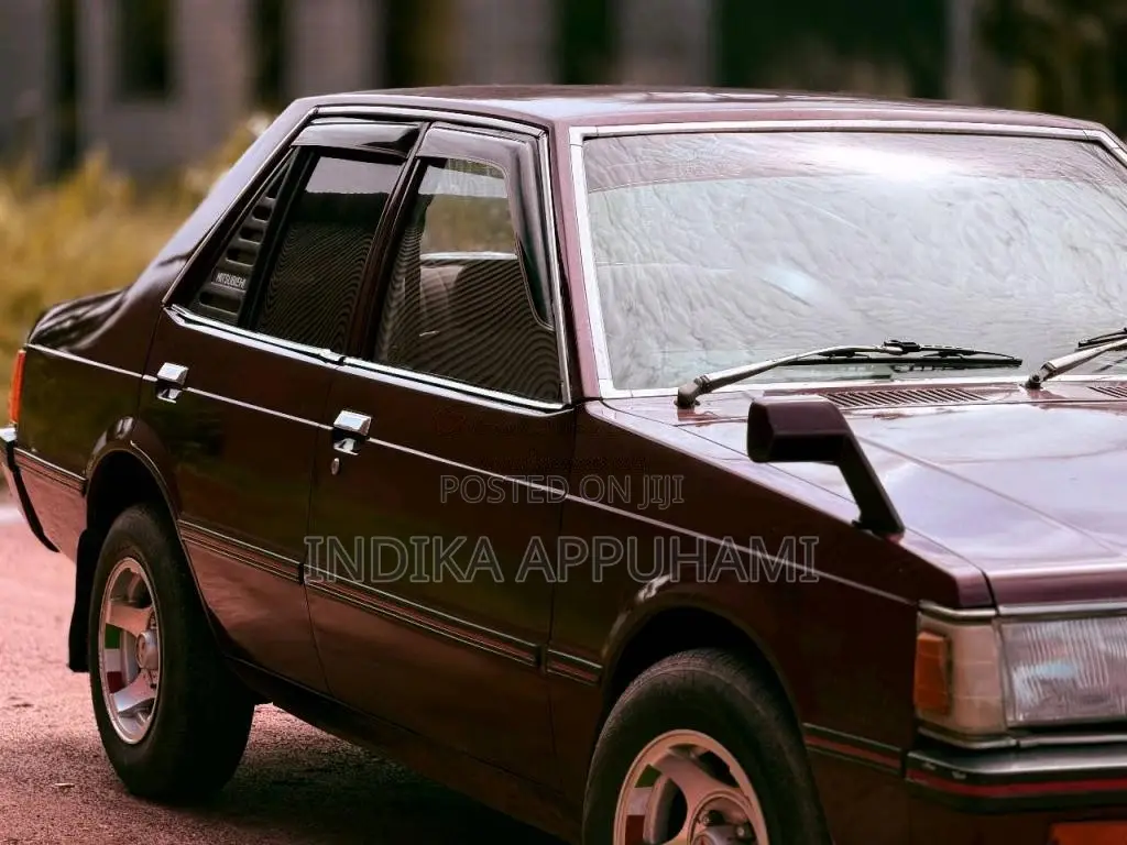 Mitsubishi Lancer Box 1980 Car (Used)