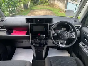 Toyota Roomy Custom GT 2024 Car Unregistered (Recondition)