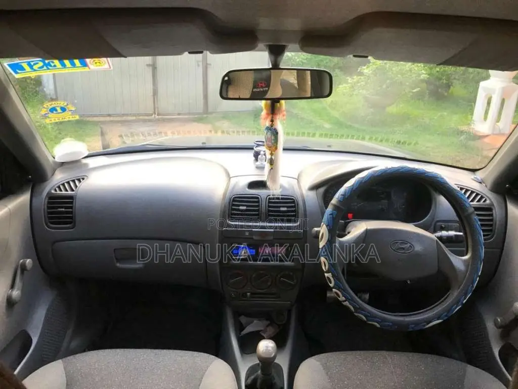 Hyundai Accent 2000 Car (Used)