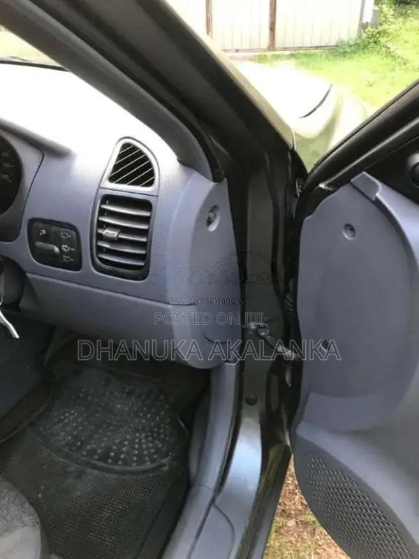 Hyundai Accent 2000 Car (Used)