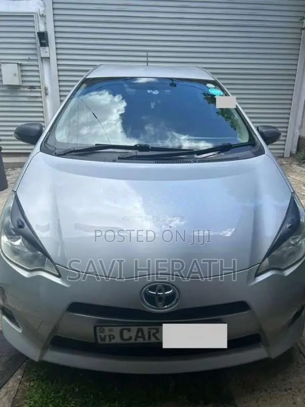 Toyota Aqua 2013 Car (Used)
