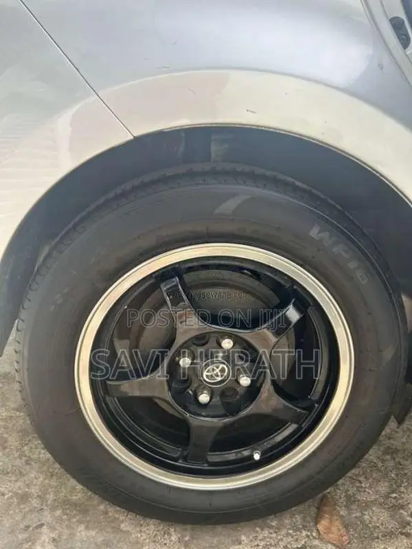 Toyota Aqua 2013 Car (Used)