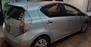 Toyota Aqua 2012 Car (Used)