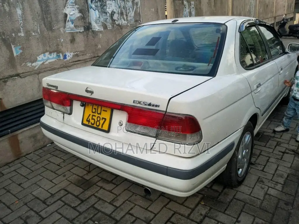 Nissan FB15 2000 Car (Used)