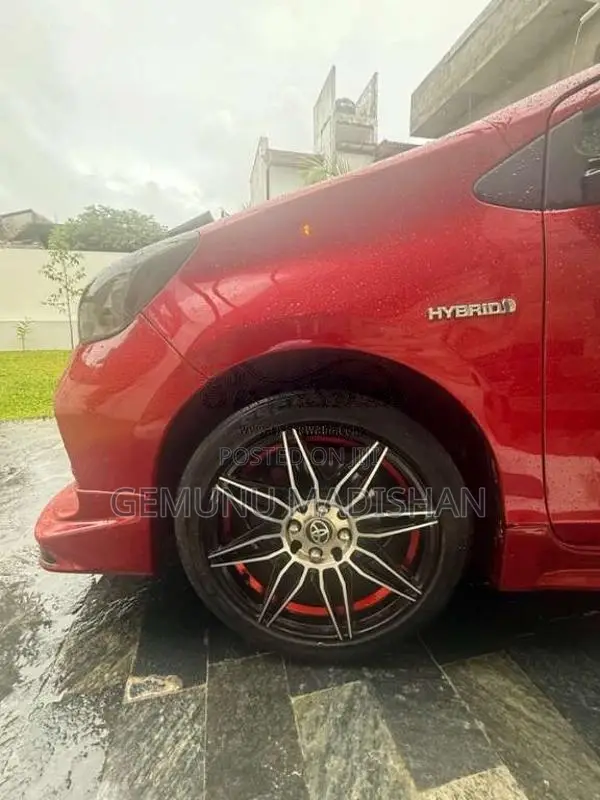 Toyota Aqua 2013 Car (Used)