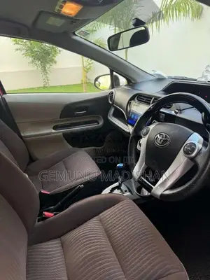 Toyota Aqua 2013 Car (Used)