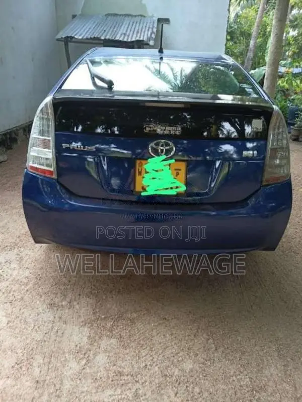 Toyota Prius 2013 Car (Used)