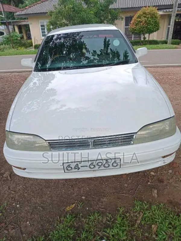 Toyota Camry 1990 Car (Used)