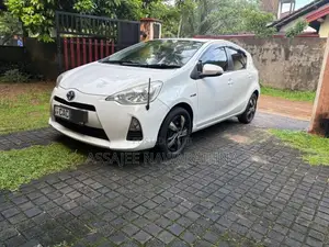 Toyota Aqua 2012 Car (Used)