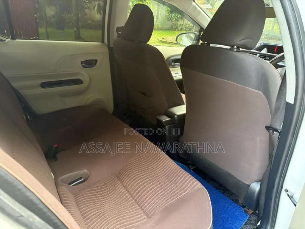 Toyota Aqua 2012 Car (Used)