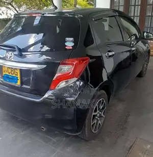Toyota Vitz 2016 Car (Used)