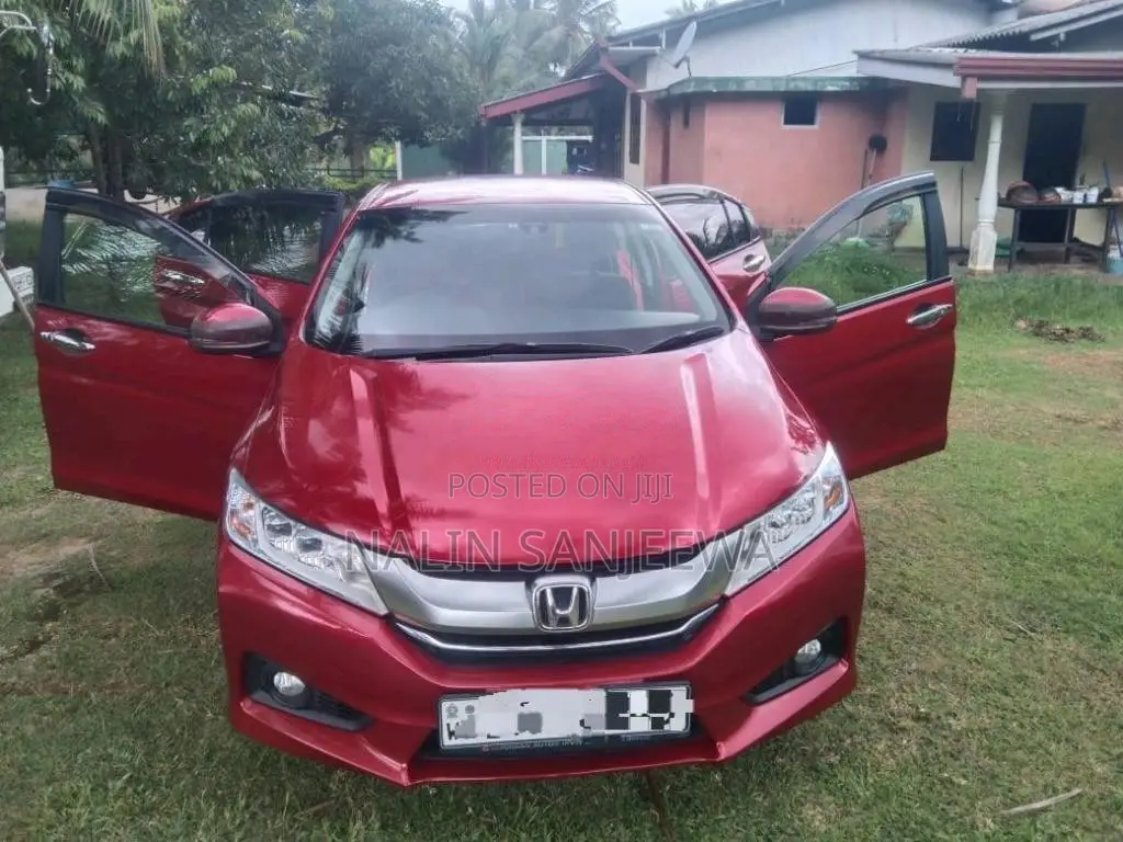 Honda Grace 2016 Car (Used)