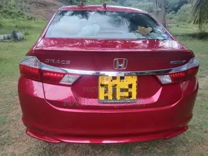 Honda Grace 2016 Car (Used)