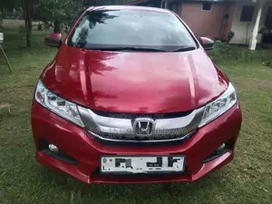 Honda Grace 2016 Car (Used)