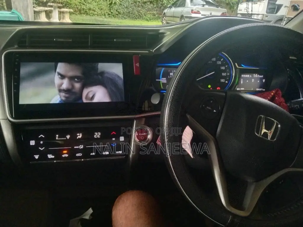 Honda Grace 2016 Car (Used)
