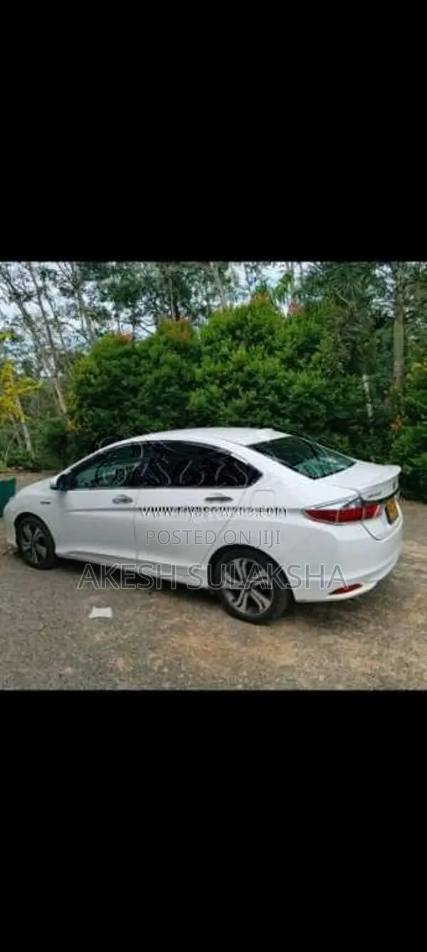 Honda Grace 2016 Car (Used)