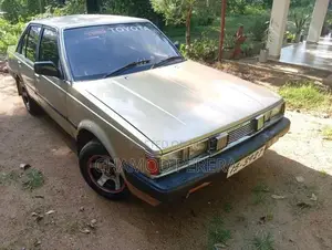 Toyota Carina 1984 Car (Used)