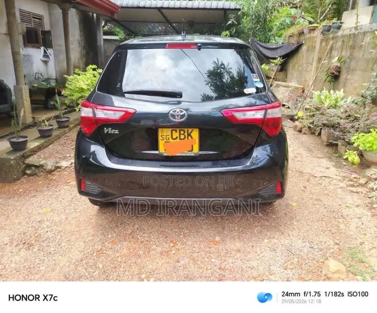 Toyota Vitz 2018 Car (Used)