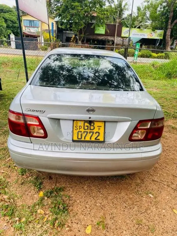 Nissan Sunny 2002 Car (Used)