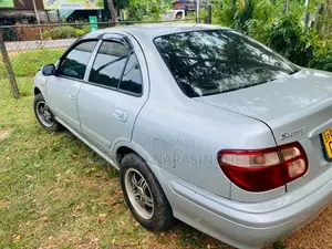 Nissan Sunny 2002 Car (Used)