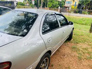 Nissan Sunny 2002 Car (Used)