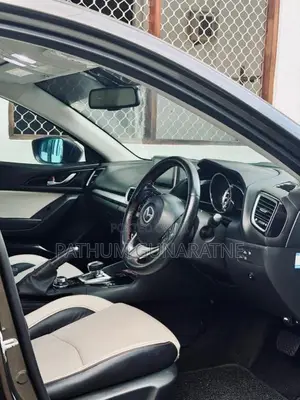 Mazda Axela 2013 Car (Used)