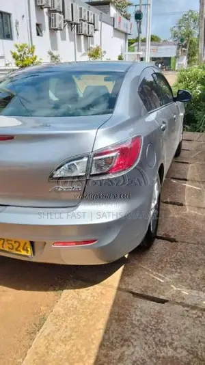 Mazda Axela 2010 Car (Used)