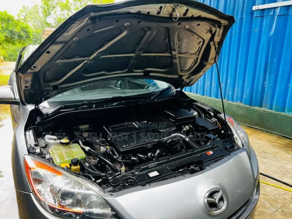 Mazda Axela 2010 Car (Used)