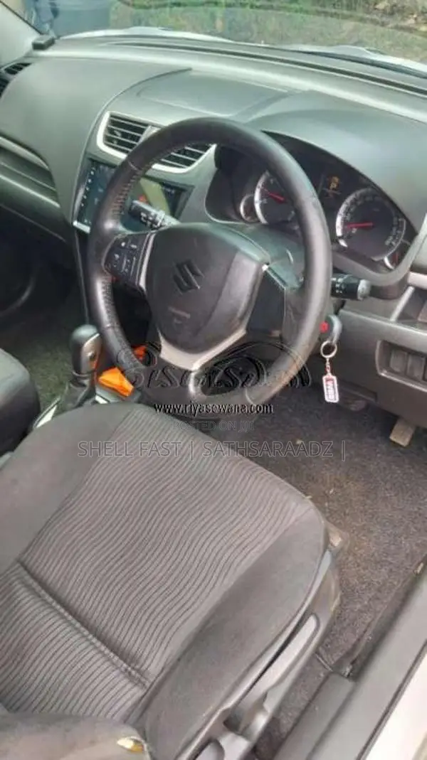 Suzuki Swift 2012 Car (Used)