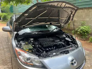 Mazda Axela 2010 Car (Used)