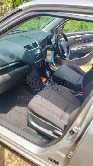 Suzuki Swift 2012 Car (Used)
