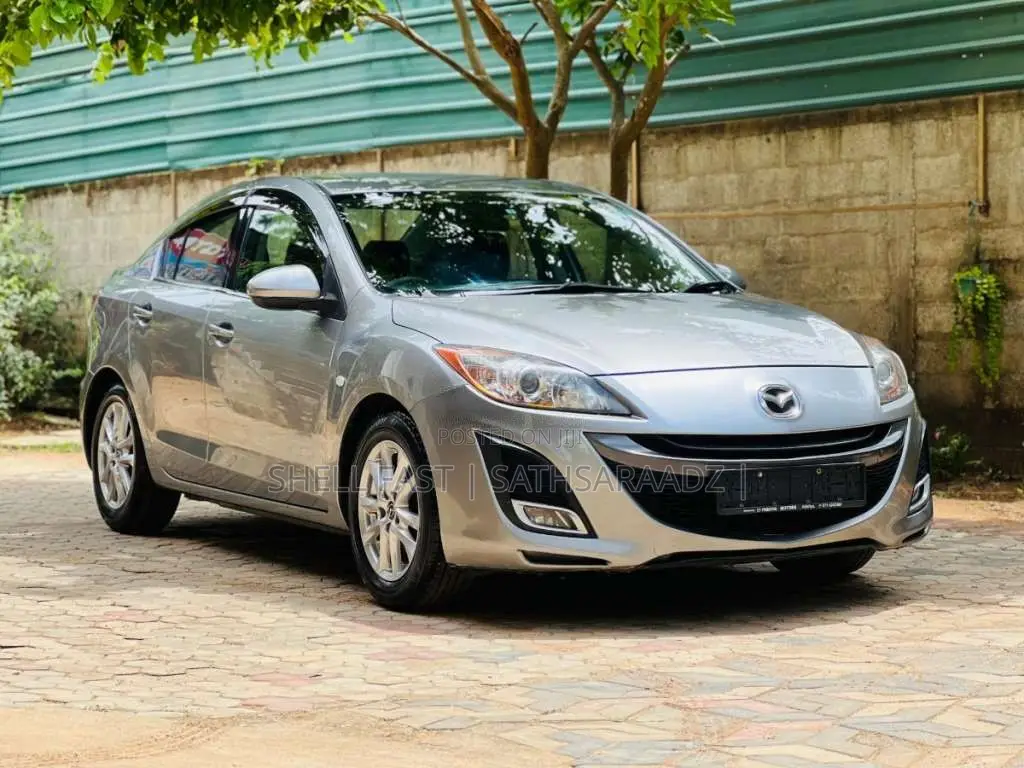 Mazda Axela 2010 Car (Used)
