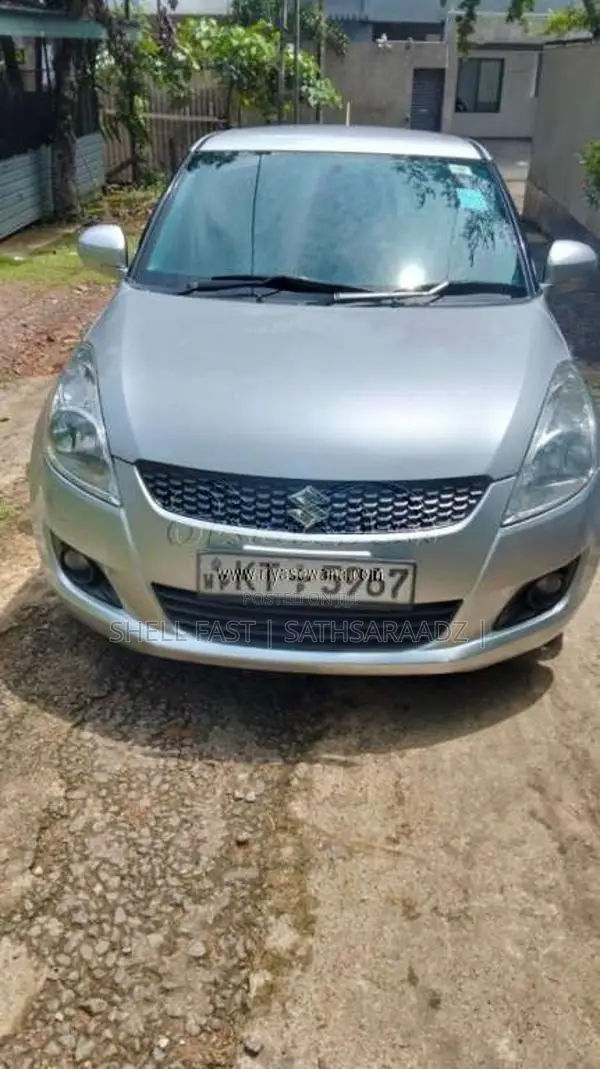 Suzuki Swift 2012 Car (Used)