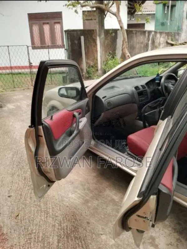 Mazda 323 2001 Car (Used)