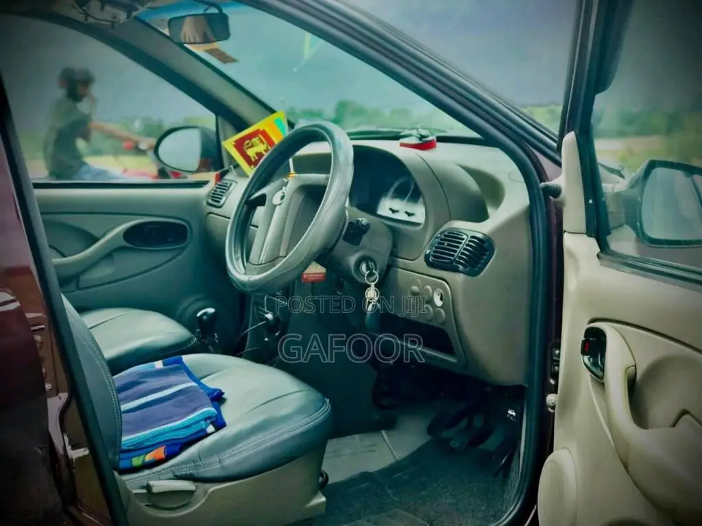 Tata Indigo 2011 Car (Used)